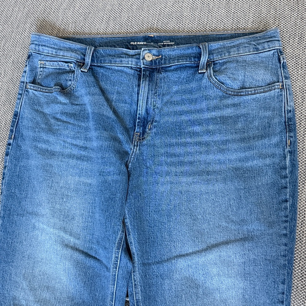 Light Blue Old Navy WOW Boyfriend Midrise Jeans Size 16